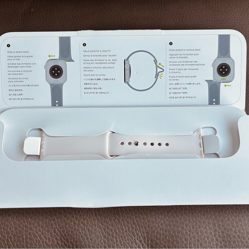 Apple Smartwatch White Band